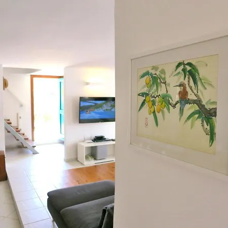 Guezel Elma -breathtaking Sea View Villa, Pool & Access To Sea וילה *