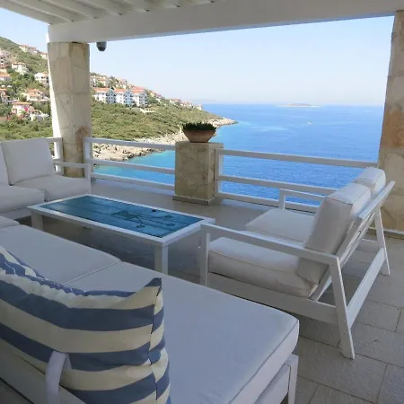 וילה Guezel Elma -breathtaking Sea View Villa, Pool & Access To Sea קס