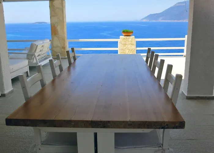 Vila Guezel Elma -breathtaking Sea View Villa, Pool & Access To Sea