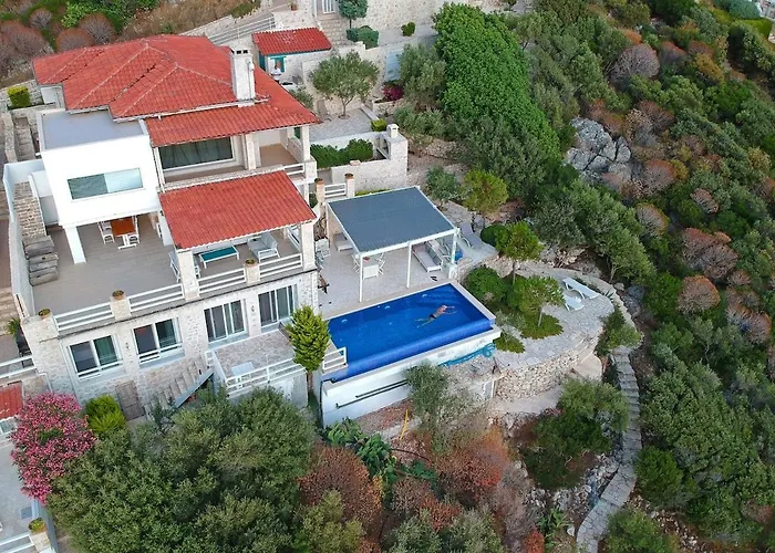 Vila Guezel Elma -breathtaking Sea View Villa, Pool & Access To Sea *