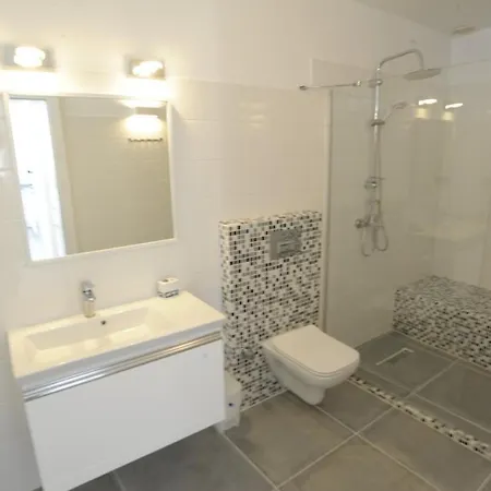 别墅 Guezel Elma -breathtaking Sea View Villa, Pool & Access To Sea 卡斯